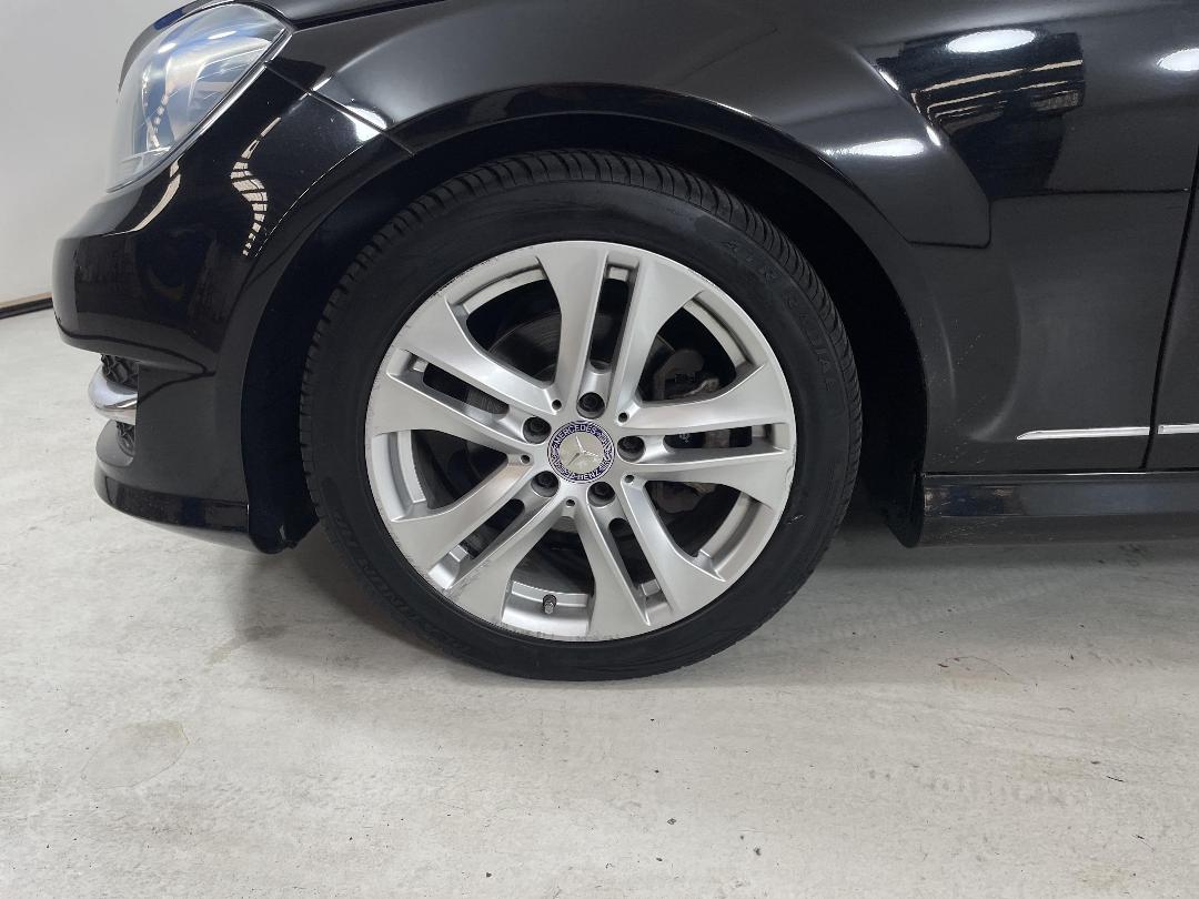 Photo '10' of Mercedes-Benz C180