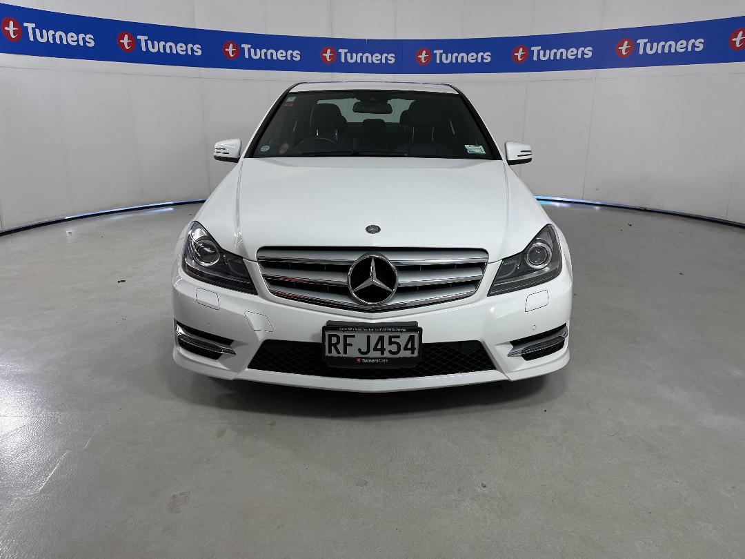 Photo '2' of Mercedes-Benz C200