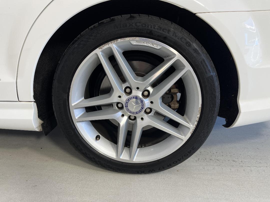 Photo '11' of Mercedes-Benz C200