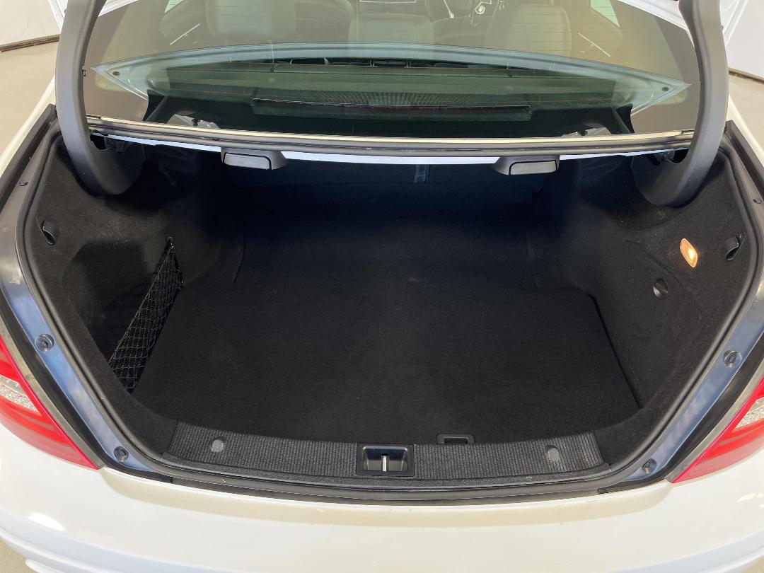 Photo '14' of Mercedes-Benz C200