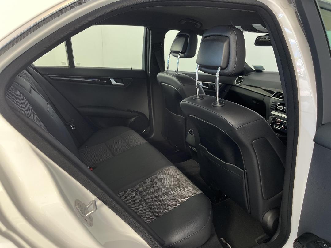 Photo '20' of Mercedes-Benz C200