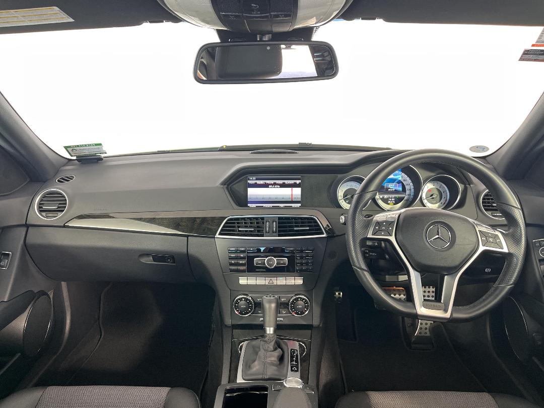 Photo '17' of Mercedes-Benz C200