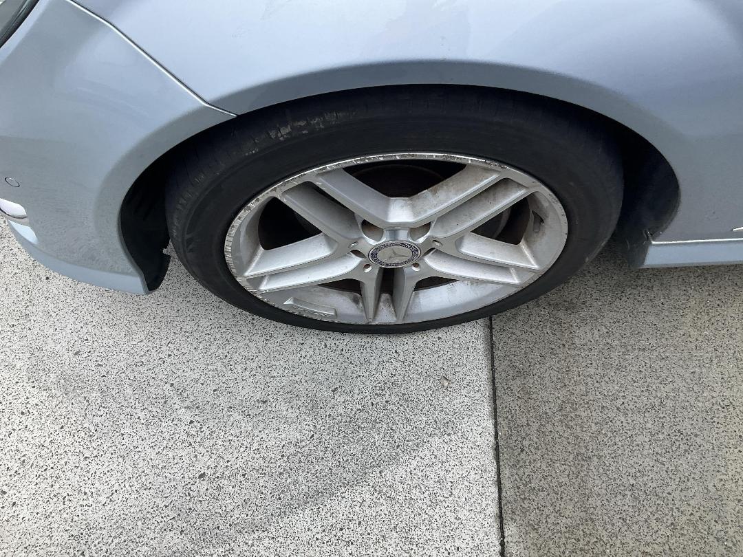 Photo '24' of Mercedes-Benz C200