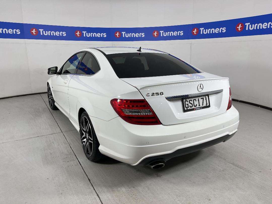 Photo '5' of Mercedes-Benz C250