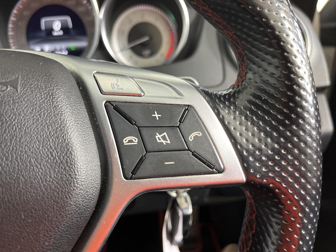 Photo '22' of Mercedes-Benz C250