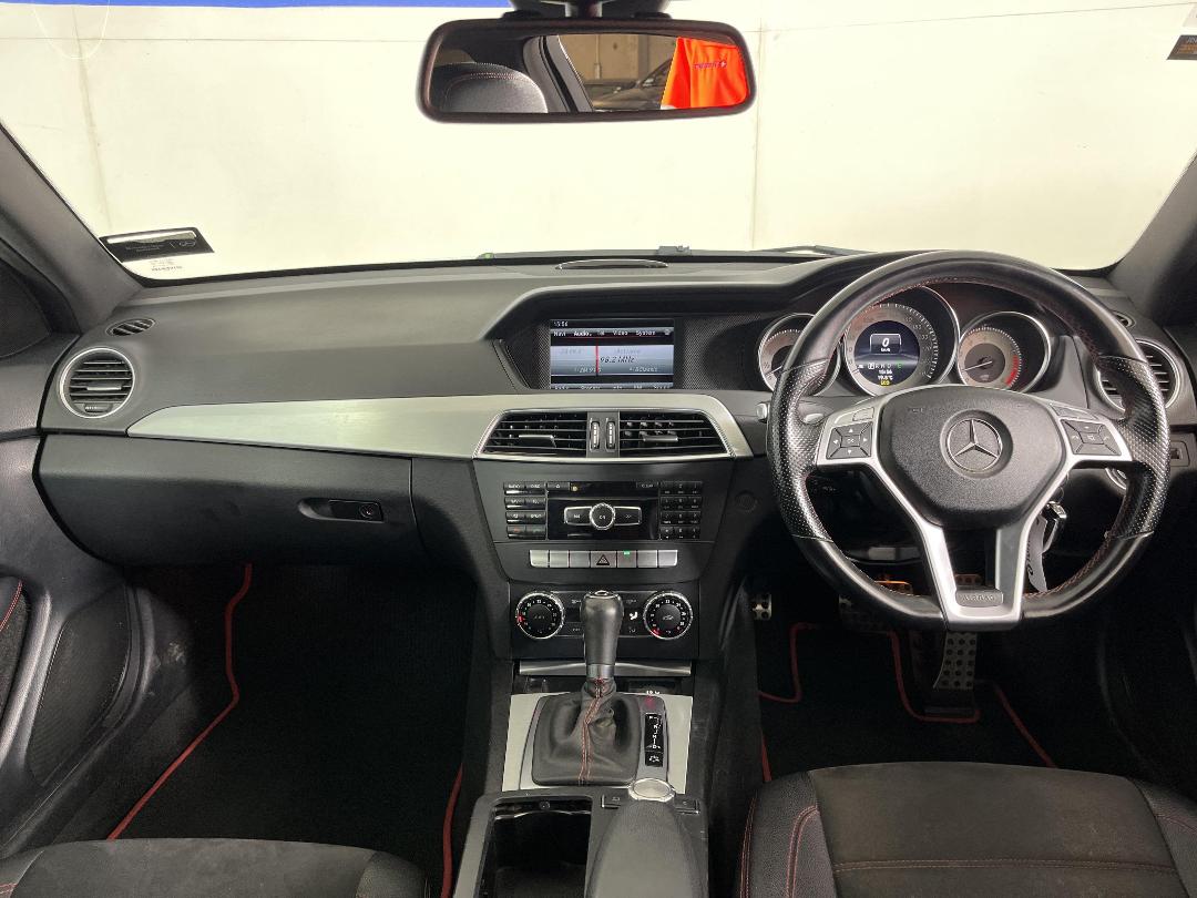 Photo '17' of Mercedes-Benz C250