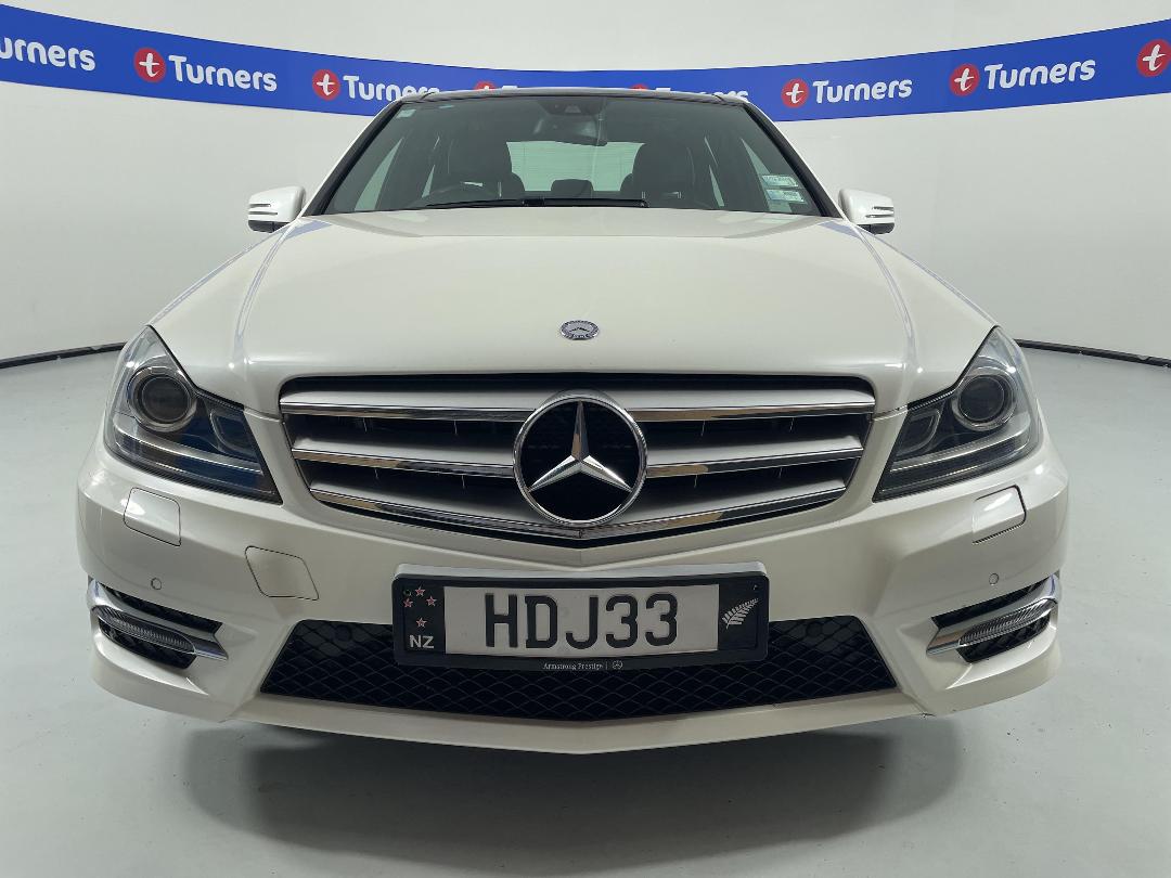 Photo '2' of Mercedes-Benz C350 Photo '2' of Mercedes-Benz C350