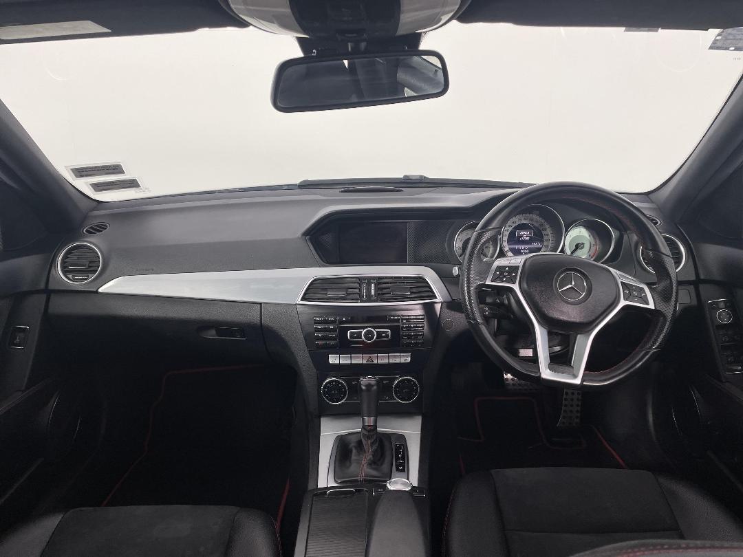 Photo '17' of Mercedes-Benz C350 Photo '17' of Mercedes-Benz C350