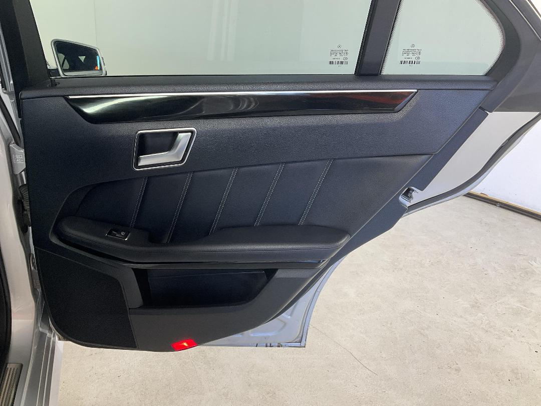 Photo '19' of Mercedes-Benz E-Class Photo '19' of Mercedes-Benz E-Class