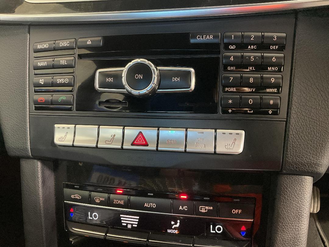 Photo '29' of Mercedes-Benz E-Class Photo '29' of Mercedes-Benz E-Class