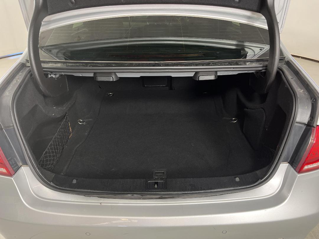 Photo '14' of Mercedes-Benz E300 Photo '14' of Mercedes-Benz E300