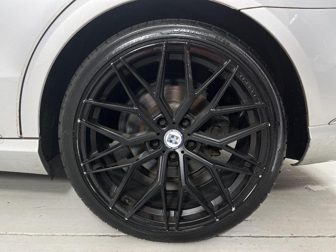 Photo '11' of Mercedes-Benz E300 Photo '11' of Mercedes-Benz E300