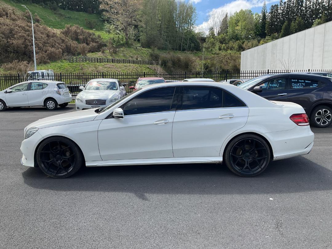 Photo '6' of Mercedes-Benz E350 Photo '6' of Mercedes-Benz E350