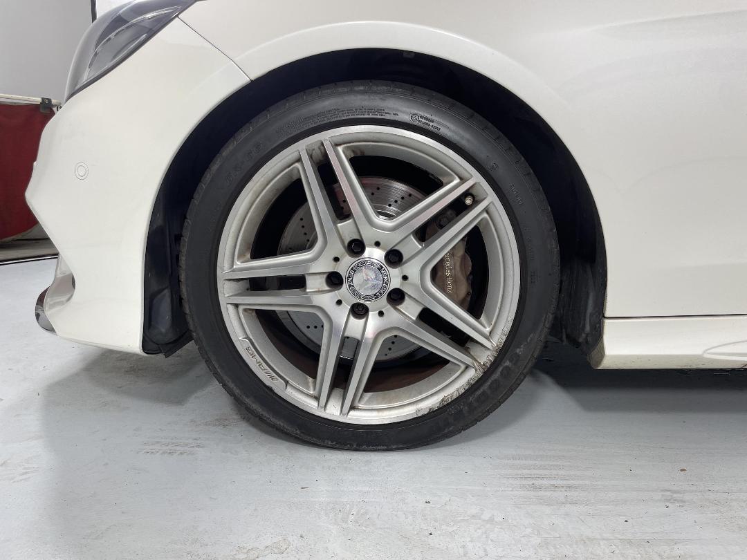 Photo '10' of Mercedes-Benz E350