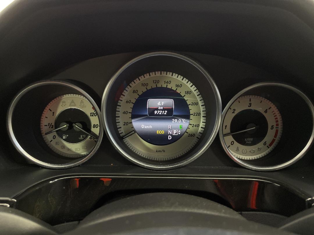 Photo '21' of Mercedes-Benz E350