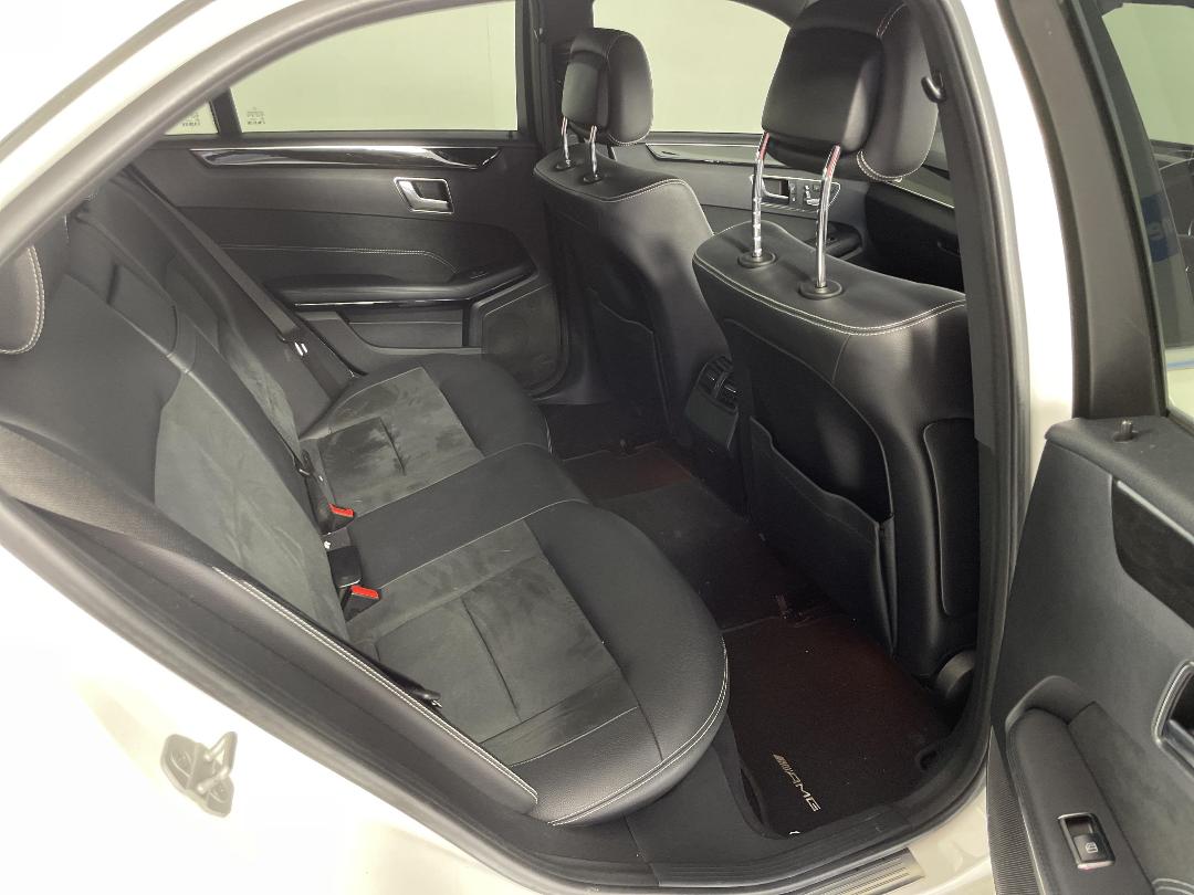 Photo '20' of Mercedes-Benz E350