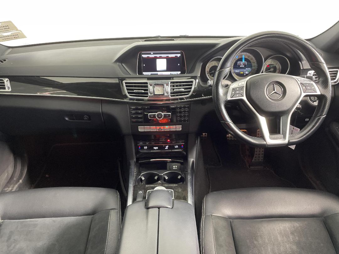 Photo '18' of Mercedes-Benz E350