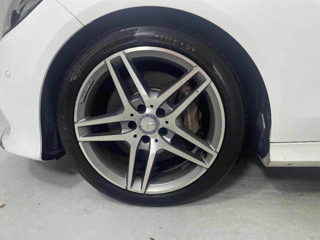 Photo '10' of Mercedes-Benz E350