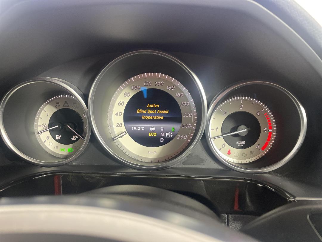 Photo '21' of Mercedes-Benz E350