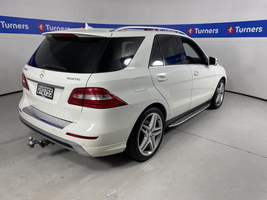 Photo '7' of Mercedes-Benz M-Class Photo '7' of Mercedes-Benz M-Class