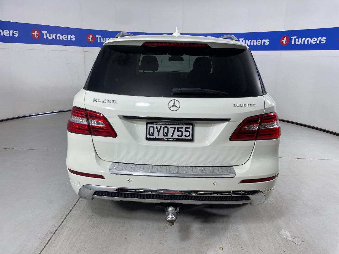 Photo '6' of Mercedes-Benz M-Class Photo '6' of Mercedes-Benz M-Class