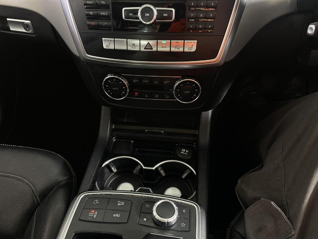 Photo '30' of Mercedes-Benz M-Class Photo '30' of Mercedes-Benz M-Class