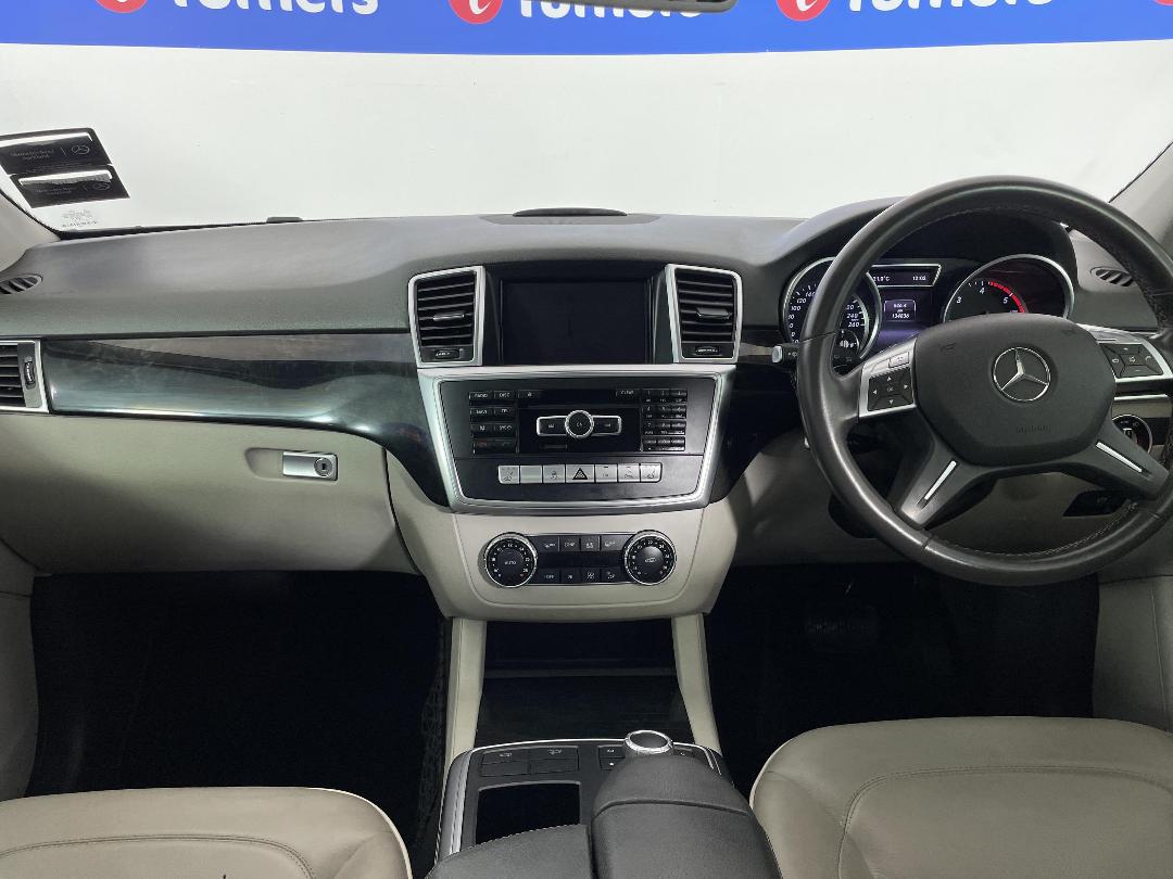 Photo '17' of Mercedes-Benz M-Class Photo '17' of Mercedes-Benz M-Class