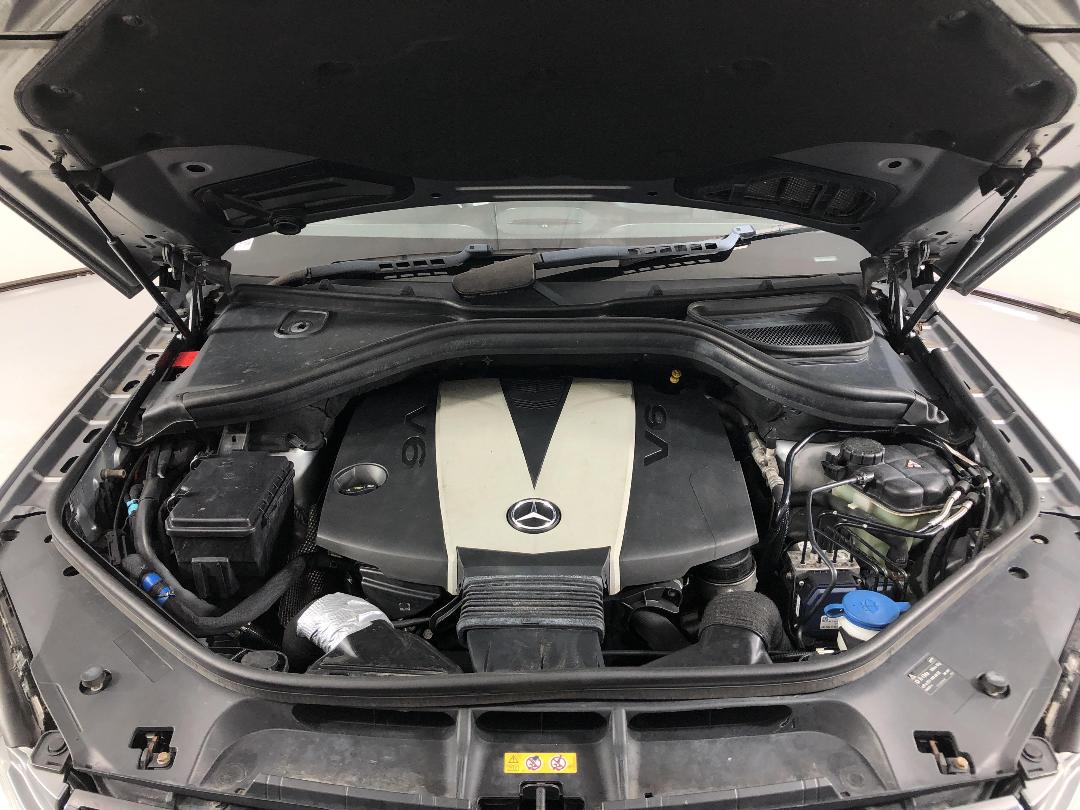 Photo '13' of Mercedes-Benz Ml350