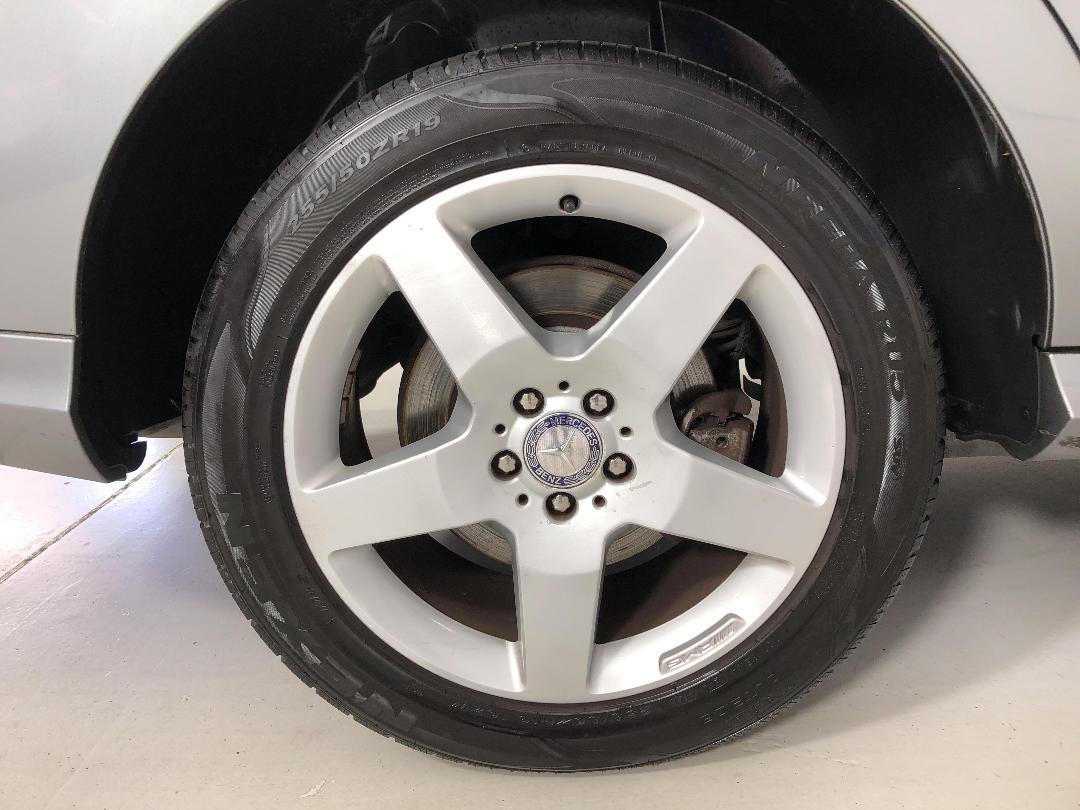 Photo '12' of Mercedes-Benz Ml350