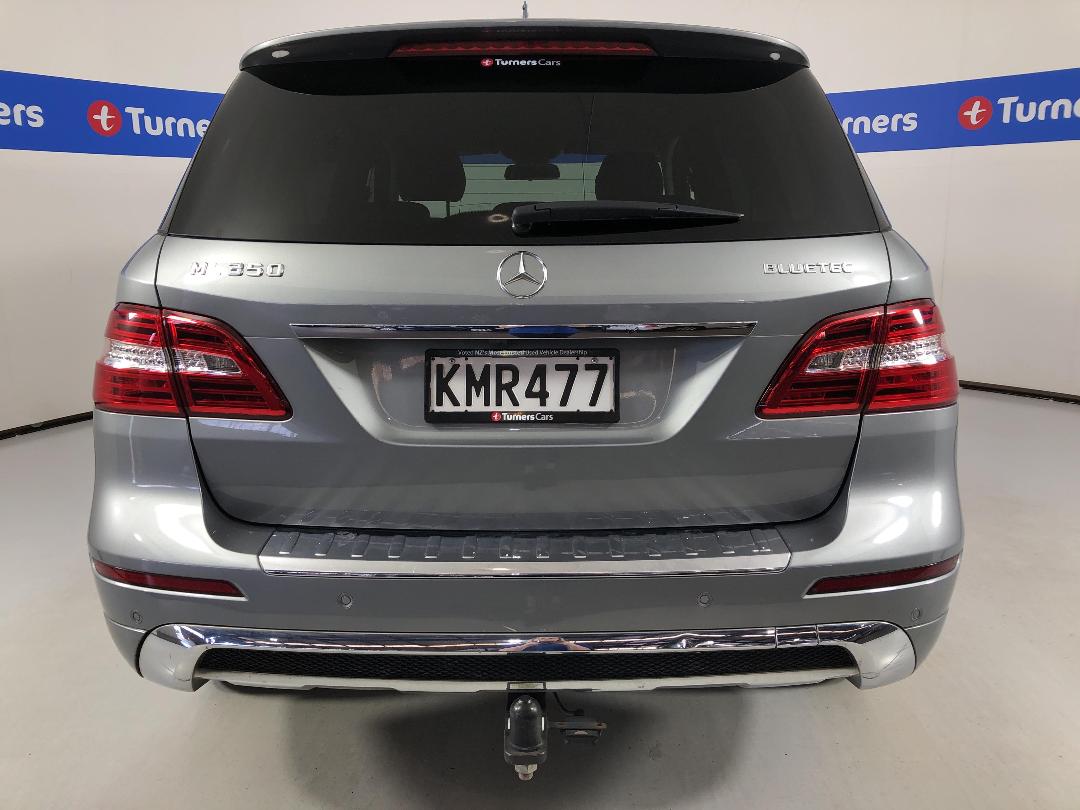 Photo '6' of Mercedes-Benz Ml350