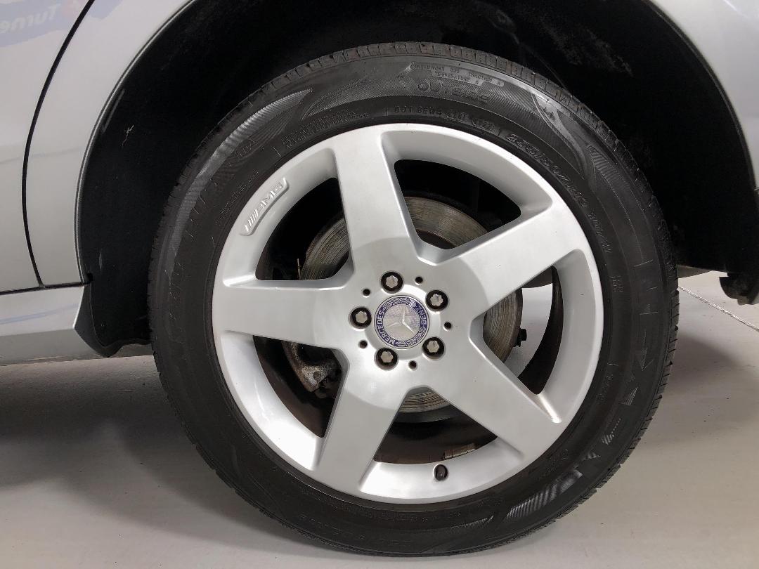 Photo '11' of Mercedes-Benz Ml350