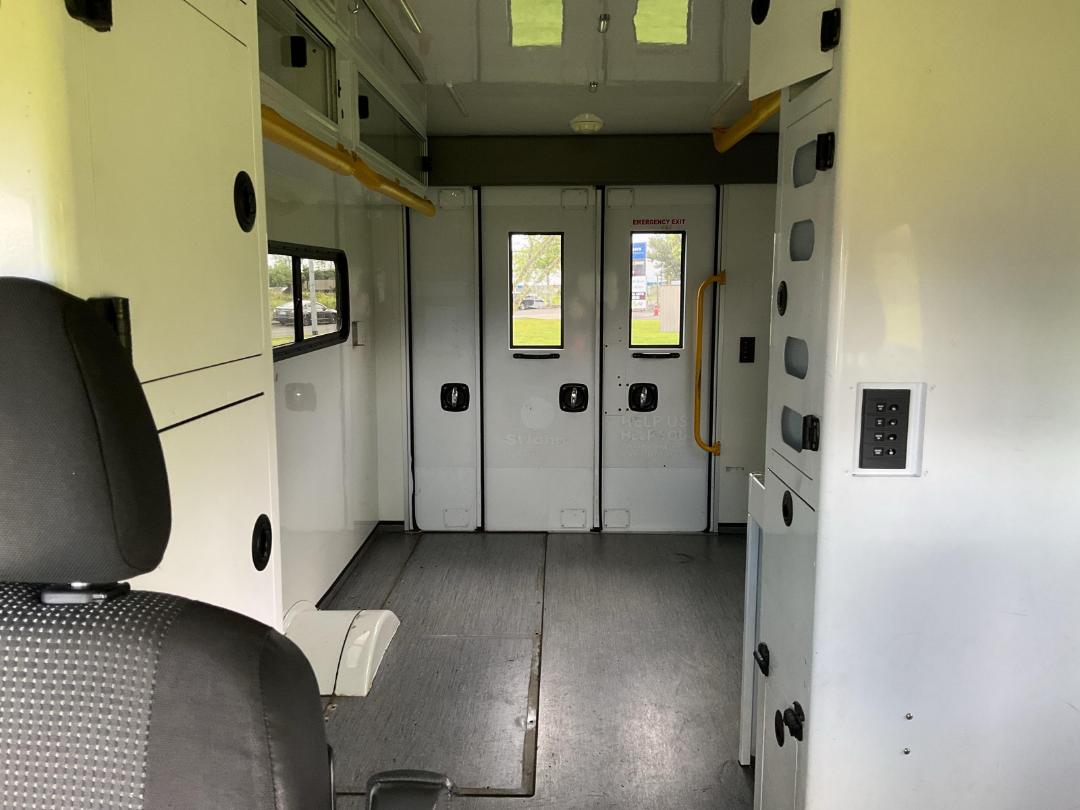 Photo '10' of Mercedes-Benz Sprinter C/C 319 CDI 3665 S Ambulance Photo '10' of Mercedes-Benz Sprinter C/C 319 CDI 3665 S Ambulance