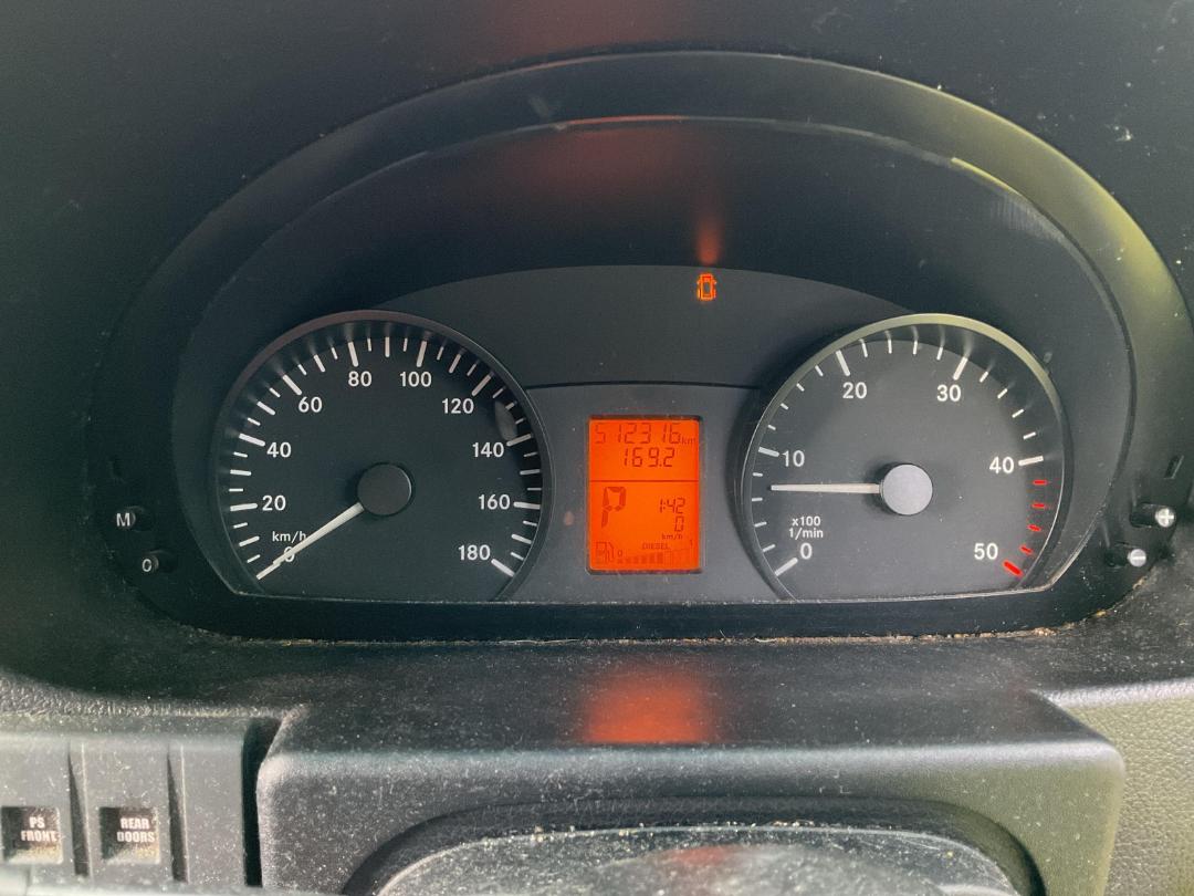 Photo '20' of Mercedes-Benz Sprinter C/C 319 CDI 3665 S Ambulance Photo '20' of Mercedes-Benz Sprinter C/C 319 CDI 3665 S Ambulance