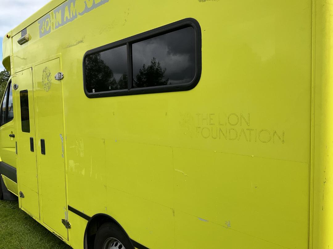 Photo '45' of Mercedes-Benz Sprinter C/C 319 CDI 3665 S Ambulance Photo '45' of Mercedes-Benz Sprinter C/C 319 CDI 3665 S Ambulance