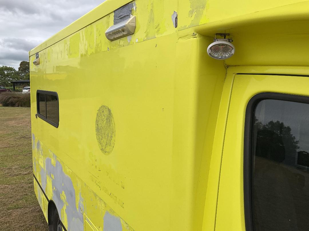 Photo '40' of Mercedes-Benz Sprinter C/C 319 CDI 3665 S Ambulance