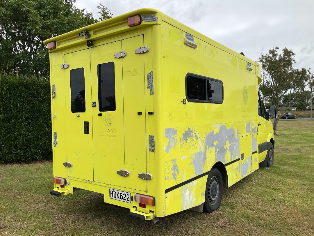 Photo '5' of Mercedes-Benz Sprinter C/C 319 CDI 3665 S Ambulance