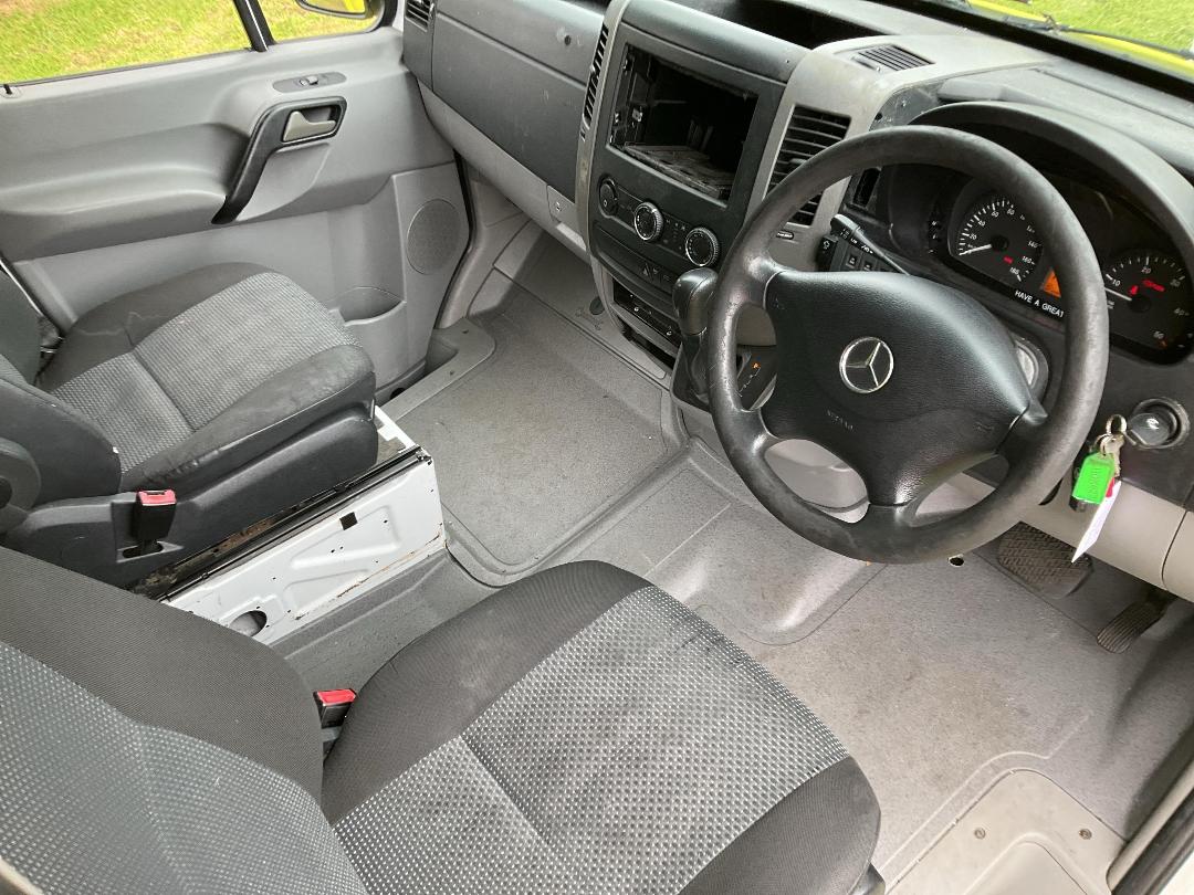Photo '17' of Mercedes-Benz Sprinter C/C 319 CDI 3665 S Ambulance