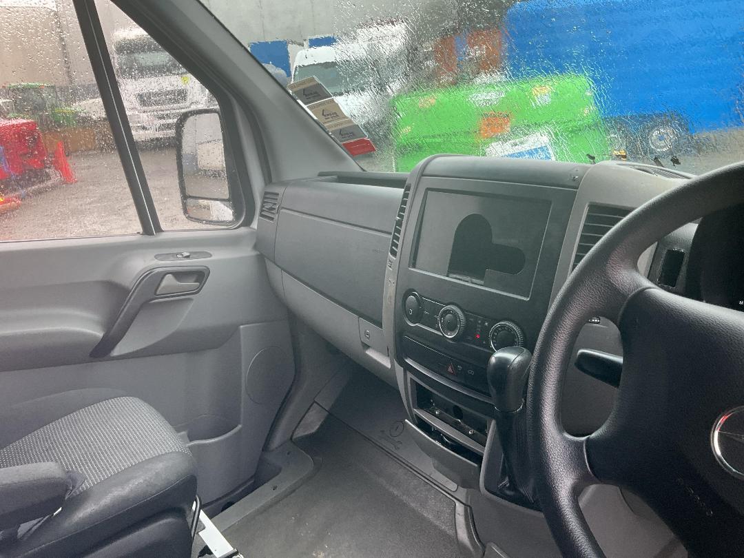 Photo '12' of Mercedes-Benz Sprinter C/C 319 CDI 3665 S Ambulance Photo '12' of Mercedes-Benz Sprinter C/C 319 CDI 3665 S Ambulance