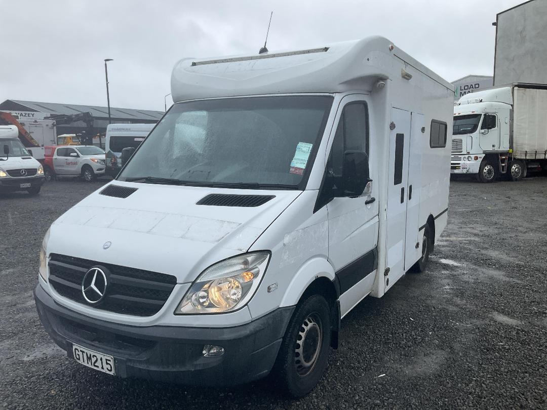Photo '3' of Mercedes-Benz Sprinter C/C 319 CDI 3665 S Ambulance Photo '3' of Mercedes-Benz Sprinter C/C 319 CDI 3665 S Ambulance