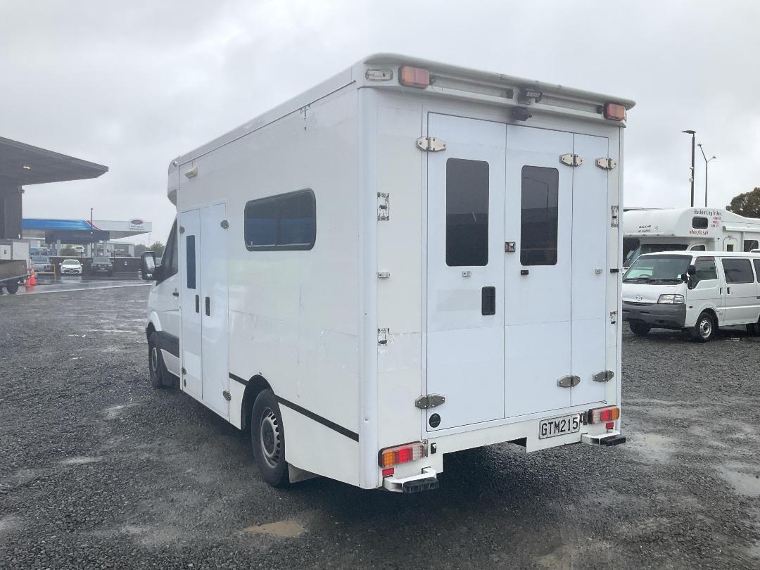 Photo '4' of Mercedes-Benz Sprinter C/C 319 CDI 3665 S Ambulance Photo '4' of Mercedes-Benz Sprinter C/C 319 CDI 3665 S Ambulance