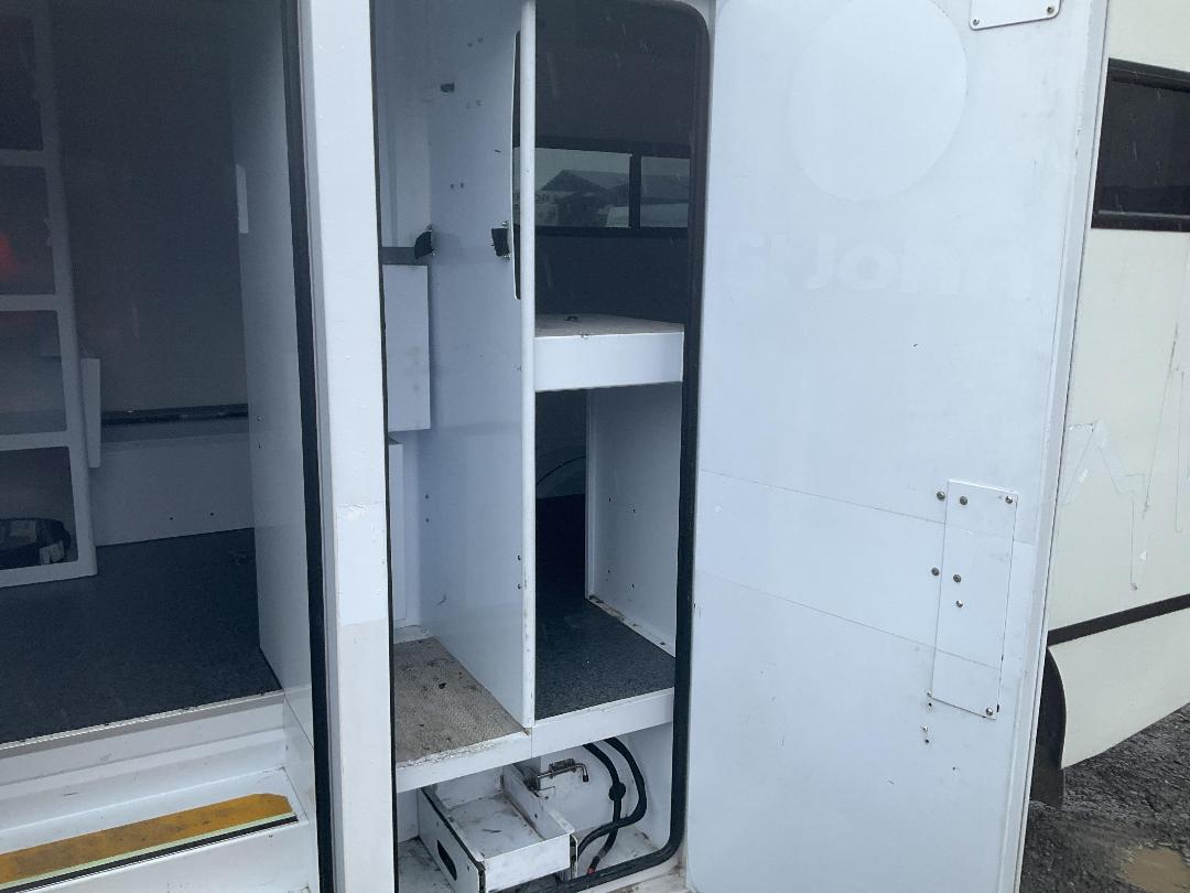 Photo '18' of Mercedes-Benz Sprinter C/C 319 CDI 3665 S Ambulance Photo '18' of Mercedes-Benz Sprinter C/C 319 CDI 3665 S Ambulance