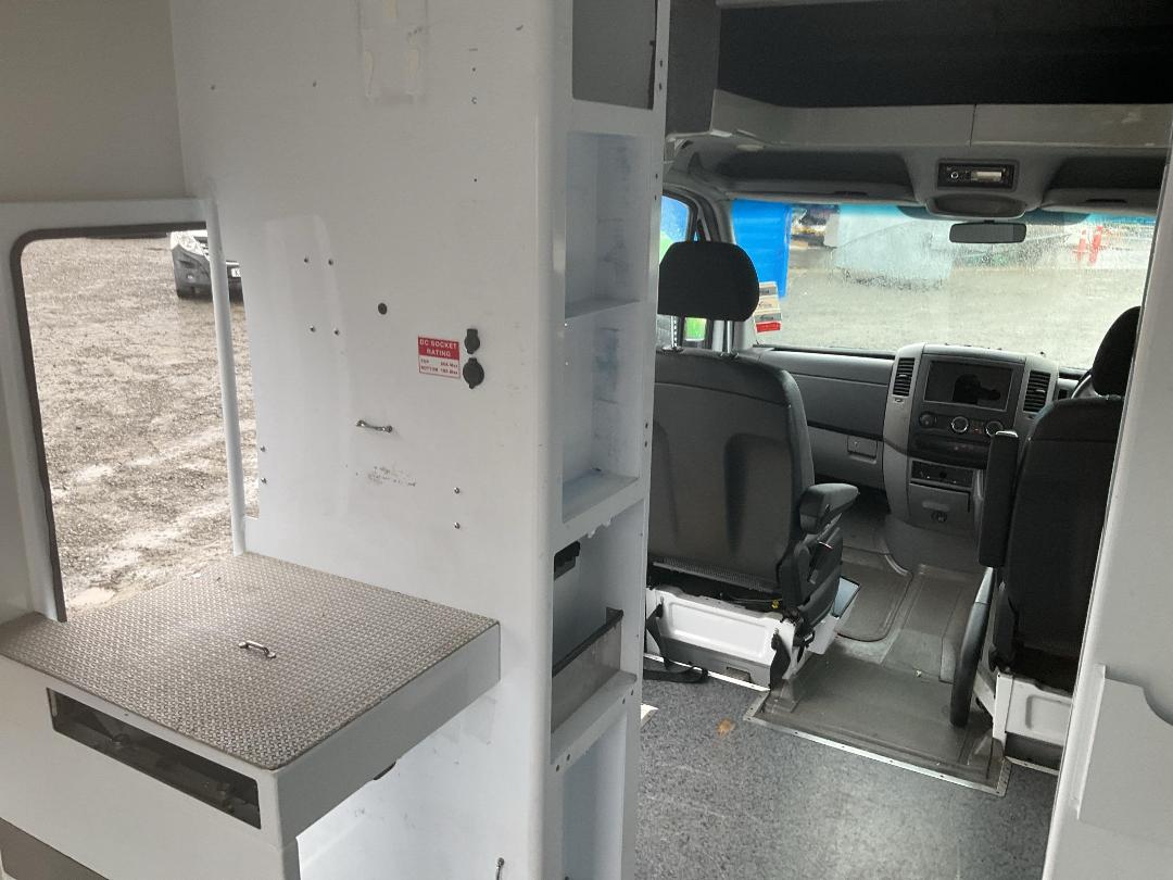 Photo '21' of Mercedes-Benz Sprinter C/C 319 CDI 3665 S Ambulance Photo '21' of Mercedes-Benz Sprinter C/C 319 CDI 3665 S Ambulance