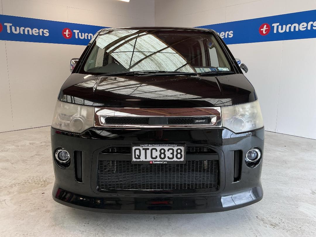 Photo '2' of Mitsubishi Delica