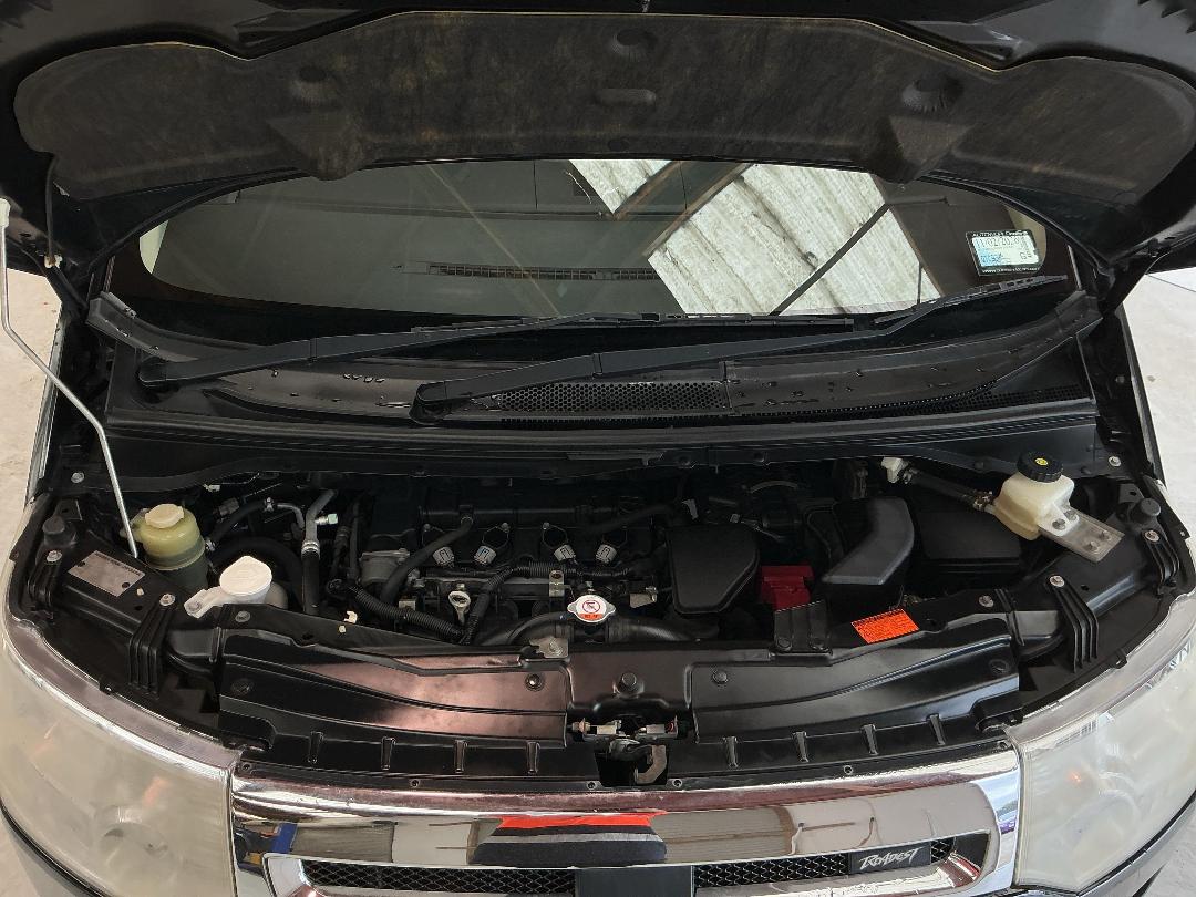 Photo '13' of Mitsubishi Delica