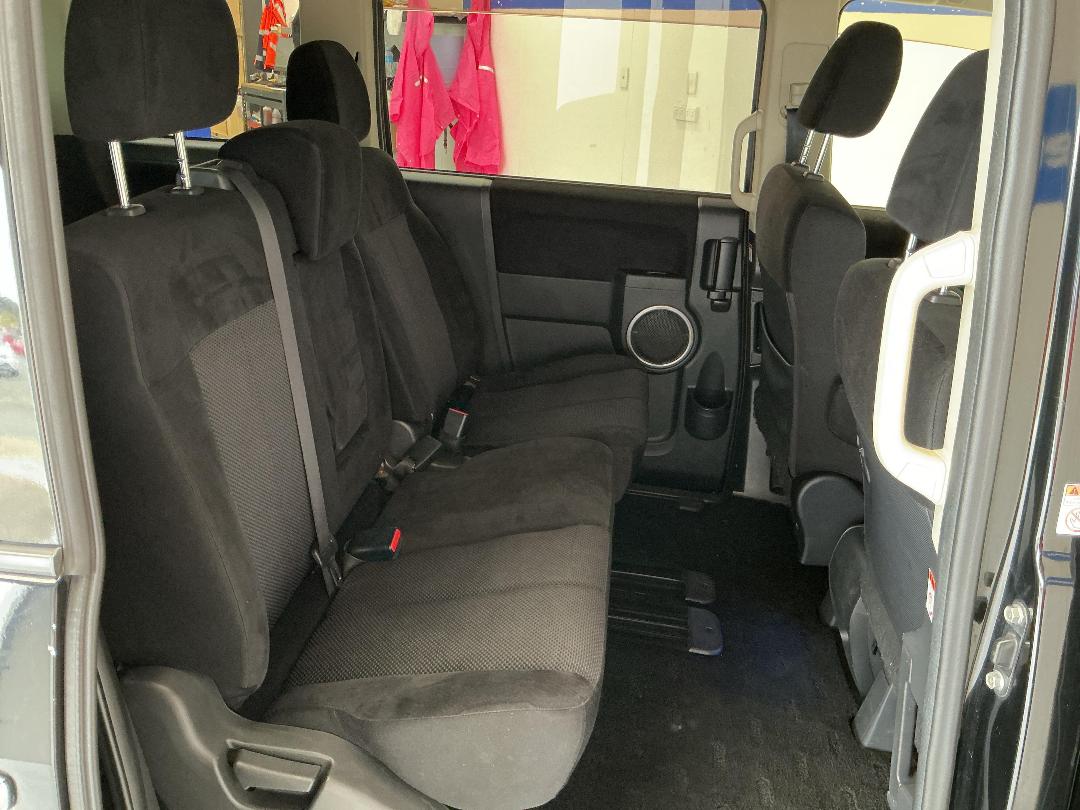 Photo '19' of Mitsubishi Delica