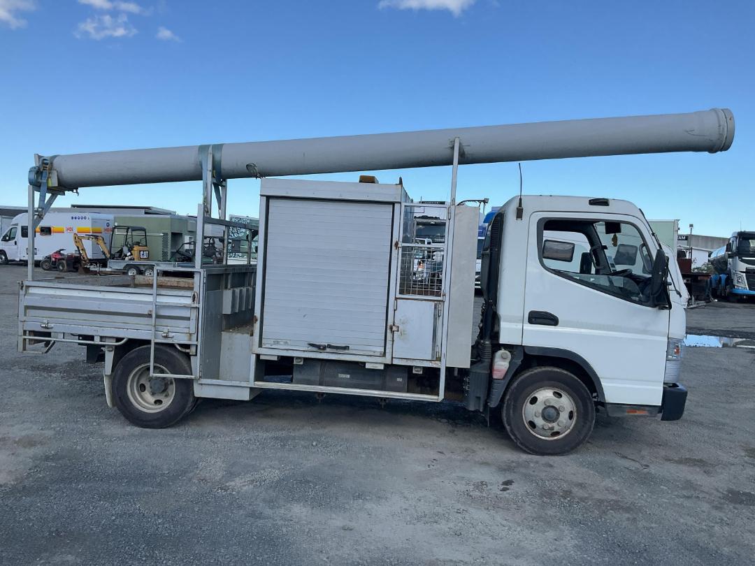 Photo '3' of Mitsubishi Fuso Canter FEB60E2 Euro 5 - 616 Tipper