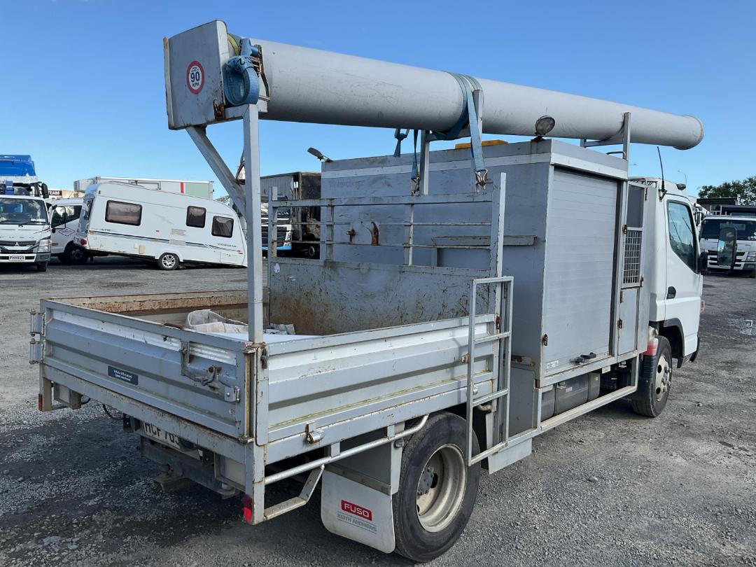 Photo '4' of Mitsubishi Fuso Canter FEB60E2 Euro 5 - 616 Tipper