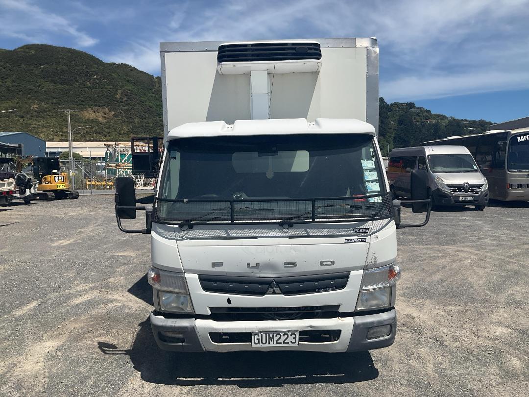 Photo '14' of Mitsubishi Fuso Canter FEB60G2 Chiller