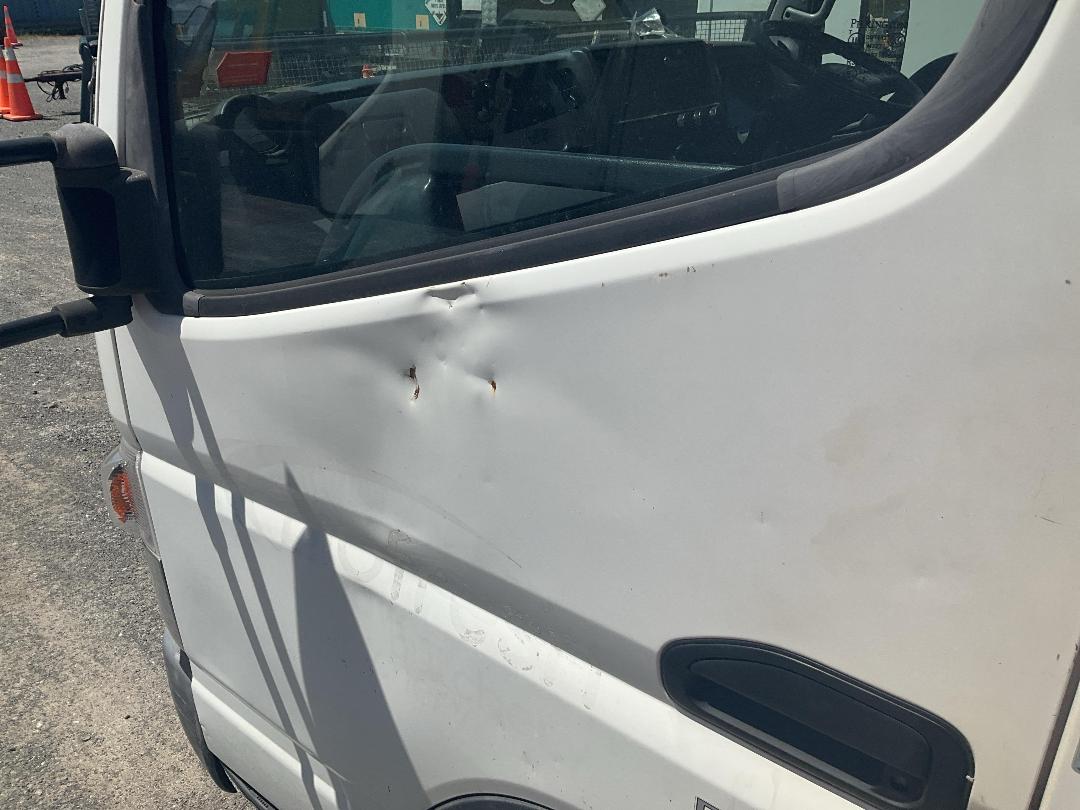 Photo '19' of Mitsubishi Fuso Canter FEB60G2 Chiller