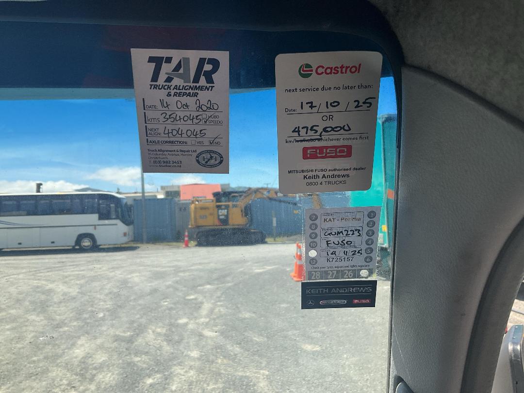 Photo '31' of Mitsubishi Fuso Canter FEB60G2 Chiller